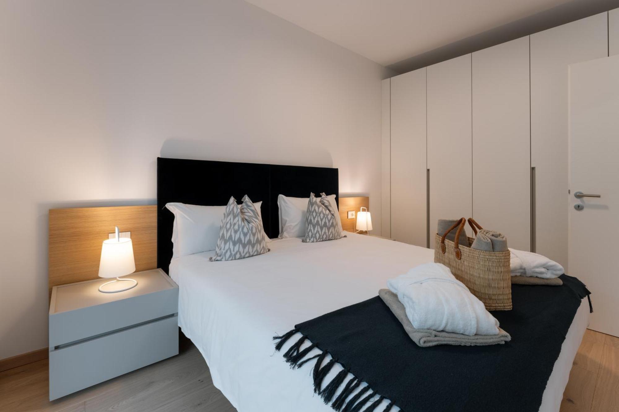Serviced Apartments By Hotel De Charme Laveno Exterior photo