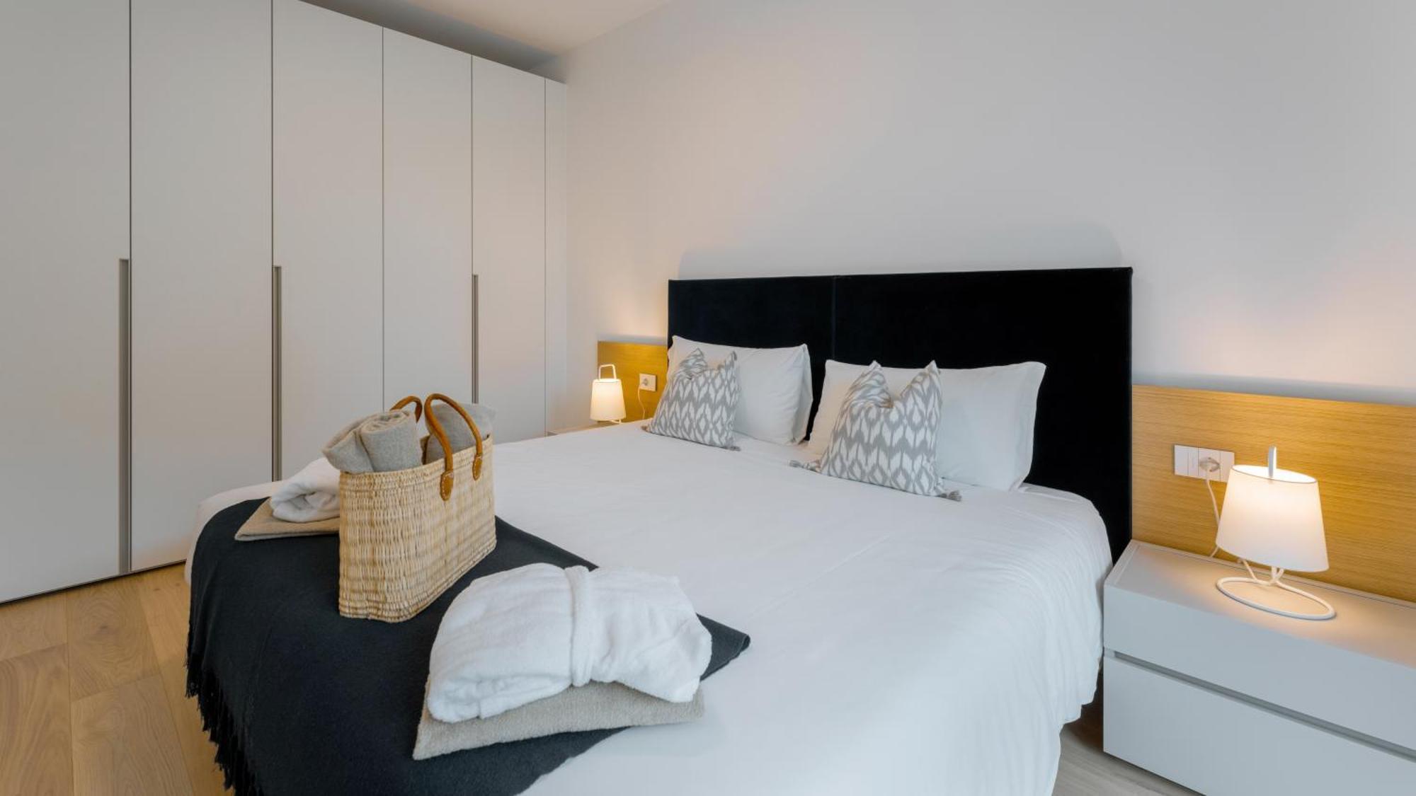 Serviced Apartments By Hotel De Charme Laveno Exterior photo