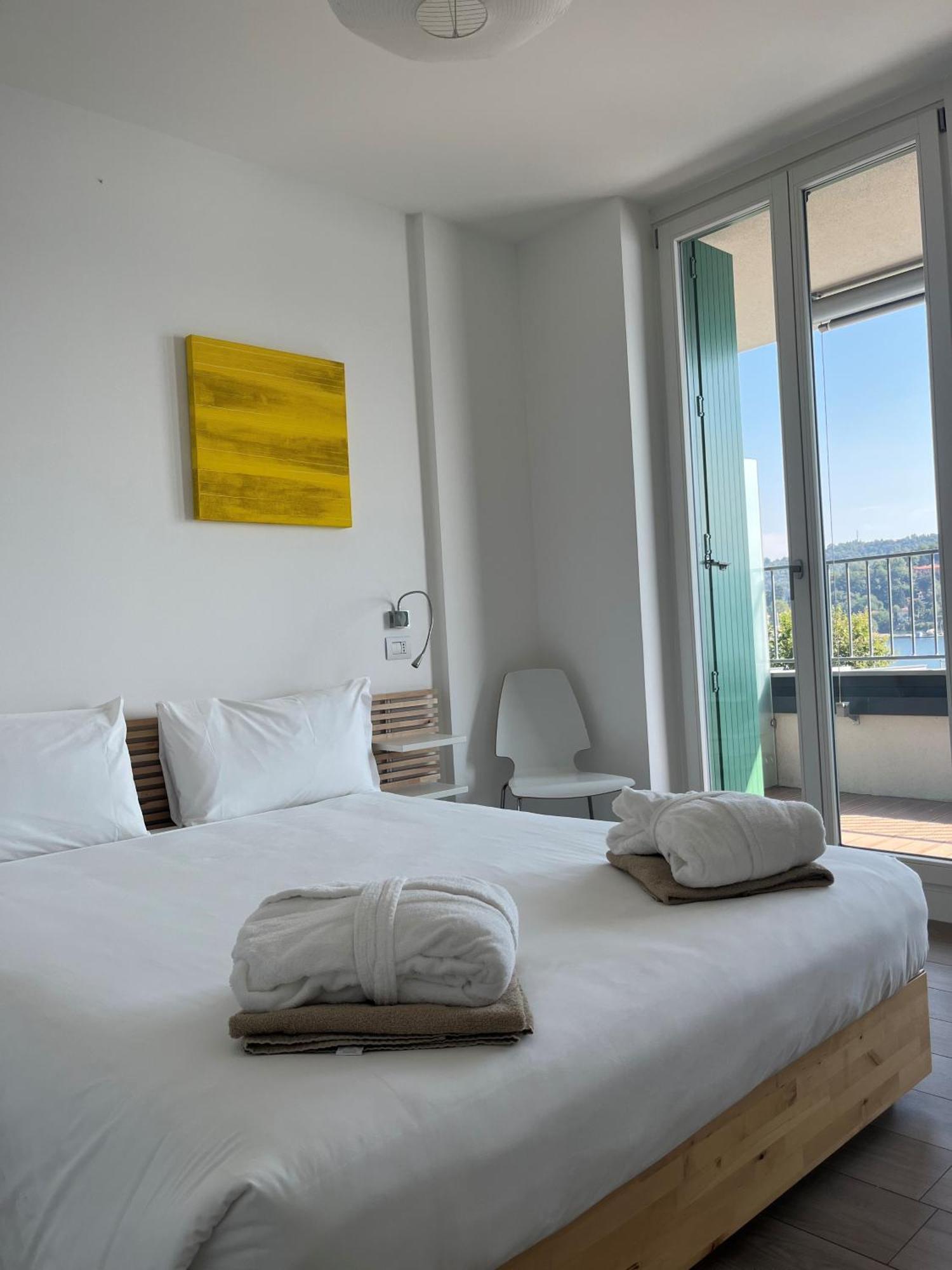 Serviced Apartments By Hotel De Charme Laveno Exterior photo