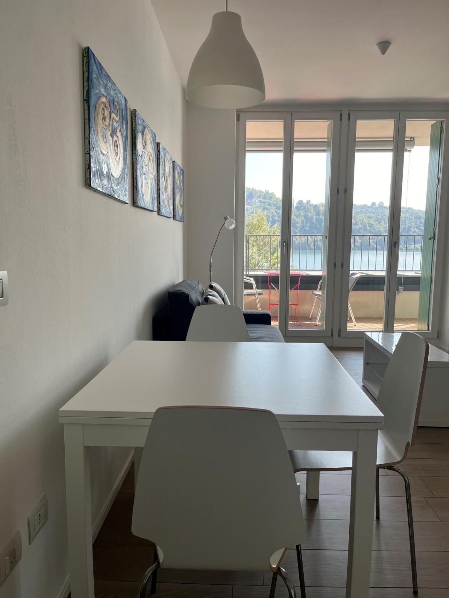 Serviced Apartments By Hotel De Charme Laveno Exterior photo